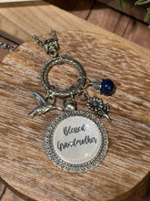 Load image into Gallery viewer, GRANDMOTHER Necklace (C93) 24"