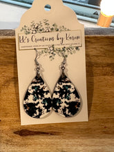 Load image into Gallery viewer, "FANCY LIKE" Earrings