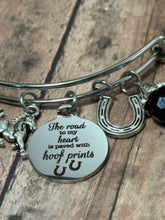 Load image into Gallery viewer, HORSE: HEART PAVED W/HOOF PRINTS (B47)