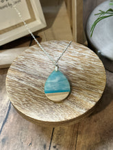 Load image into Gallery viewer, WOOD & RESIN Necklace (N51)
