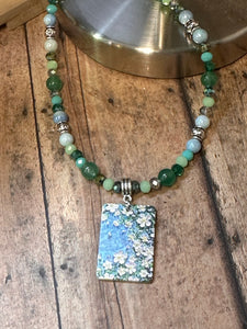 PETITE WHITE FLOWER Necklace (NE22) 20-22"