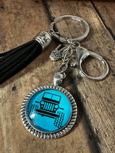 Load image into Gallery viewer, JEEP LIFE Keychain (K000-54)
