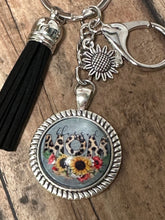 Load image into Gallery viewer, BLESSED MOM Keychain (K000-48)
