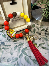 Load image into Gallery viewer, ROUND BRACELET KEYCHAIN (K000-HP)
