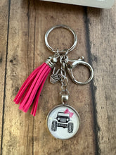 Load image into Gallery viewer, JEEP LIFE Keychain (K000-26)
