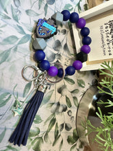 Load image into Gallery viewer, ROUND BRACELET KEYCHAIN (K000-HP)
