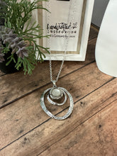 Load image into Gallery viewer, DOUBLE CIRCLE Snap Necklace (S56)
