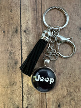 Load image into Gallery viewer, JEEP LIFE Keychain (K000-26)
