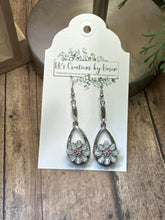 Load image into Gallery viewer, MINI Snap Earrings (SE09)
