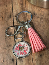 Load image into Gallery viewer, BEST MOM EVER Keychain (K000-17)
