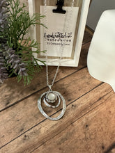 Load image into Gallery viewer, DOUBLE CIRCLE Snap Necklace (S56)
