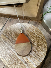 Load image into Gallery viewer, WOOD &amp; RESIN Necklace (N51)
