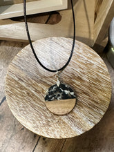 Load image into Gallery viewer, WOOD &amp; RESIN Necklace (N51)
