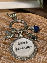 Load image into Gallery viewer, GRANDMOTHER Necklace (C93) 24&quot;
