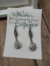 Load image into Gallery viewer, FLORAL II Snap Earrings
