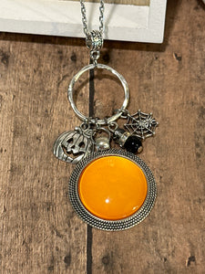 HALLOWEEN Necklace (C05) 22/24""