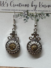 Load image into Gallery viewer, SUNFLOWER Snap Earrings
