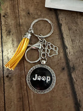 Load image into Gallery viewer, JEEP LIFE Keychain (K000-54)
