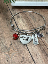 Load image into Gallery viewer, MILITARY MOM (B07)
