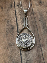 Load image into Gallery viewer, TEARDROP/HEART Snap Necklace (S58)
