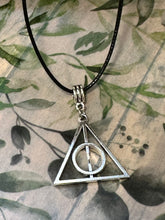 Load image into Gallery viewer, HP DEATHLY HALLOW Necklace 18-20" (NHP01)
