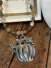 Load image into Gallery viewer, PUMPKIN Necklace (NE20)
