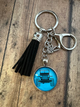 Load image into Gallery viewer, JEEP LIFE Keychain (K000-26)
