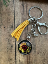 Load image into Gallery viewer, JEEP LIFE Keychain (K000-26)
