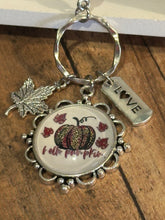 Load image into Gallery viewer, HELLO PUMPKIN Necklace (C167) 24&quot;
