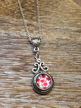 Load image into Gallery viewer, PETITE SWIRL Snap Necklace (S12) 22-24&quot;
