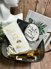 Load image into Gallery viewer, GIFT PAIL SET "BEE HUMBLE"
