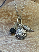 Load image into Gallery viewer, NECKLACE:  PAPERCLIP (N01)
