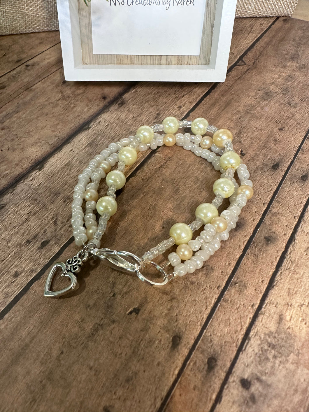 TRIPLE STRAND Bracelet (T42)