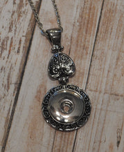 Load image into Gallery viewer, ROUND FILIGREE Snap Necklace (S06)
