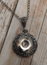 Load image into Gallery viewer, ROUND FLORAL Snap Necklace (S01)
