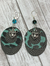 Load image into Gallery viewer, FAUX Leather Earrings (EA0015)
