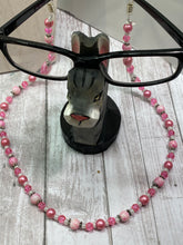 Load image into Gallery viewer, EYEGLASS NECKLACE/HOLDER
