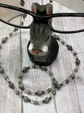 Load image into Gallery viewer, EYEGLASS NECKLACE/HOLDER (E010)
