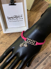 Load image into Gallery viewer, LOVE TO READ Leather Bracelet (BR28)
