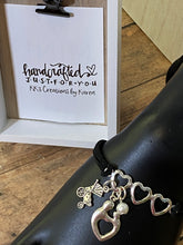Load image into Gallery viewer, MOMMY Leather Bracelet (BR32)
