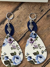Load image into Gallery viewer, FAUX Leather Floral Earrings (EA0064)

