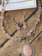 Load image into Gallery viewer, ROSE QUARTZ Necklace (NE83-N)
