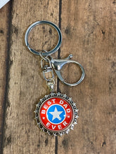 Load image into Gallery viewer, BEST DAD Keychain (K000-08)
