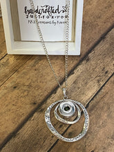 Load image into Gallery viewer, DOUBLE CIRCLE Snap Necklace (S56)
