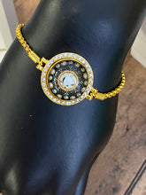 Load image into Gallery viewer, RHINESTONE Gold Snap Bracelet
