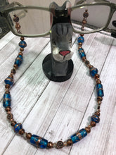 Load image into Gallery viewer, EYEGLASS NECKLACE/HOLDER (E003)
