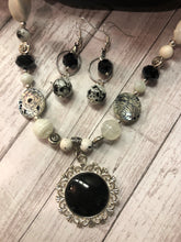 Load image into Gallery viewer, BLACK &amp; WHITE Necklace &amp; Earrings Set (NE025)
