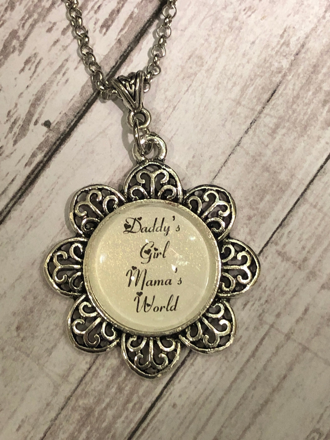 DADDY'S GIRL/MOMMA'S WORLD (N15) 18