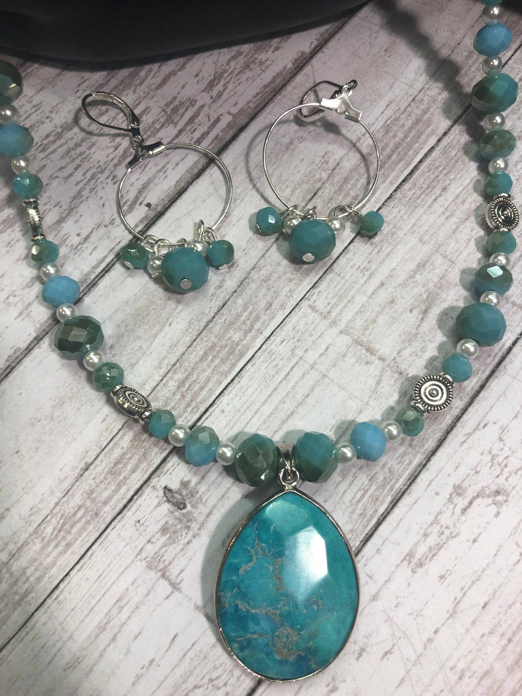 BLUE STONE Necklace & Earrings Set (NE069)