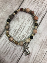 Load image into Gallery viewer, Item #SB04 Stretch Bracelet
